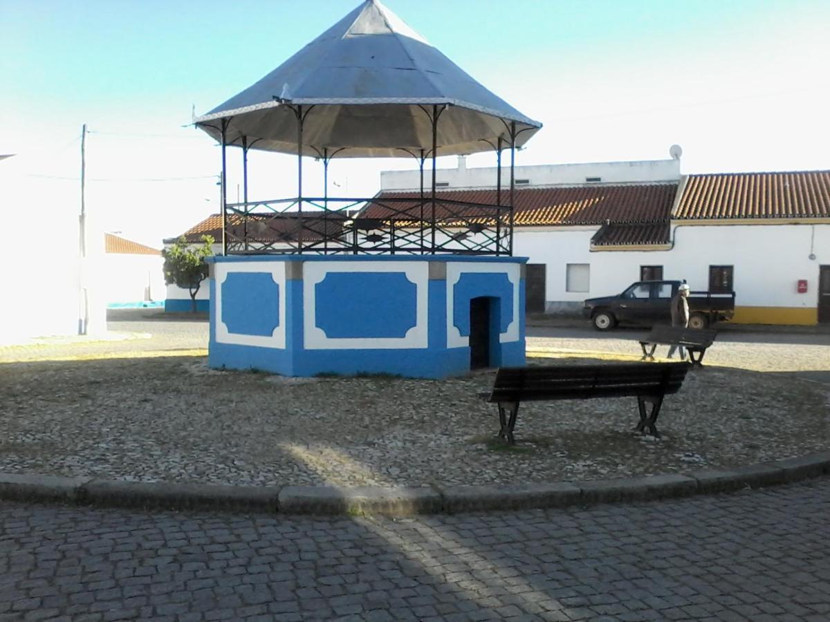 Willa Casa Da Tia Luisa Montoito Zewnętrze zdjęcie
